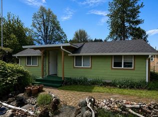 1649 Elm St, Sweet Home, OR 97386