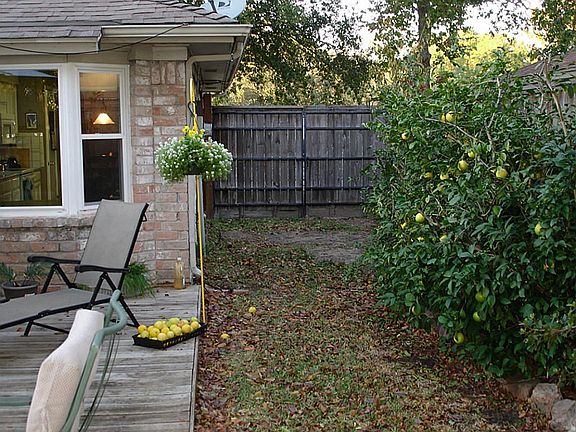 4th image of 16022 Stonehaven Dr