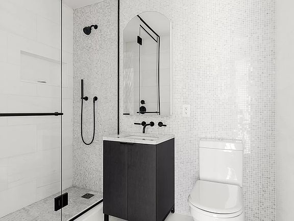 5th image of 55 W 17th St #602