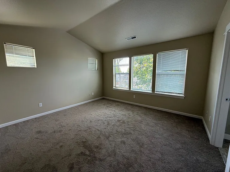 20604 Sister Ln — Photo 8