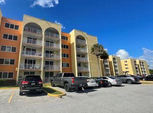 7410 NW 186th St, Hialeah, FL 33015