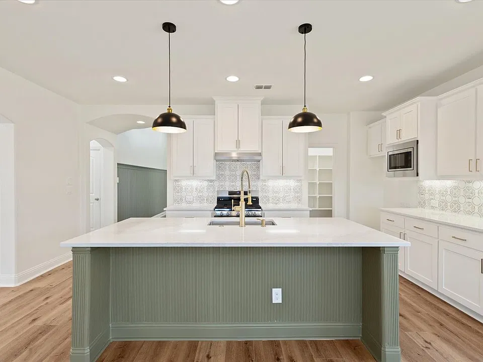 3621 Wagon Wheel Way