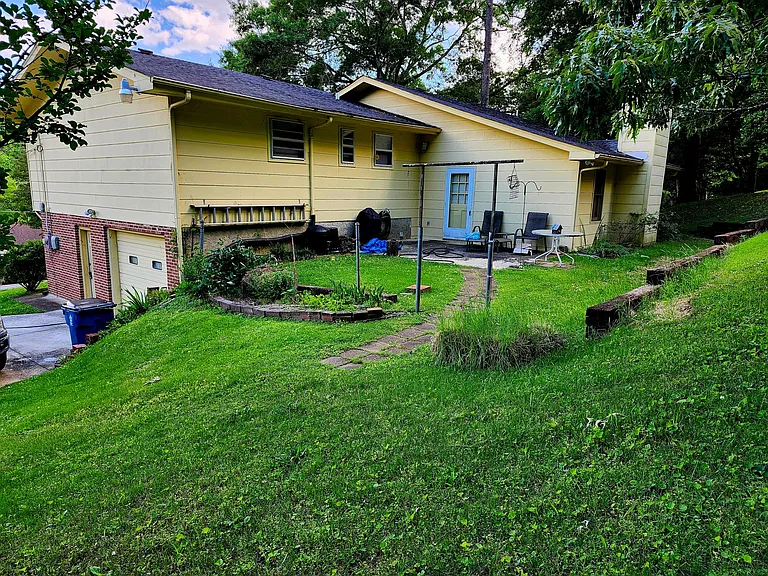 6067 Browntown Rd — Photo 4