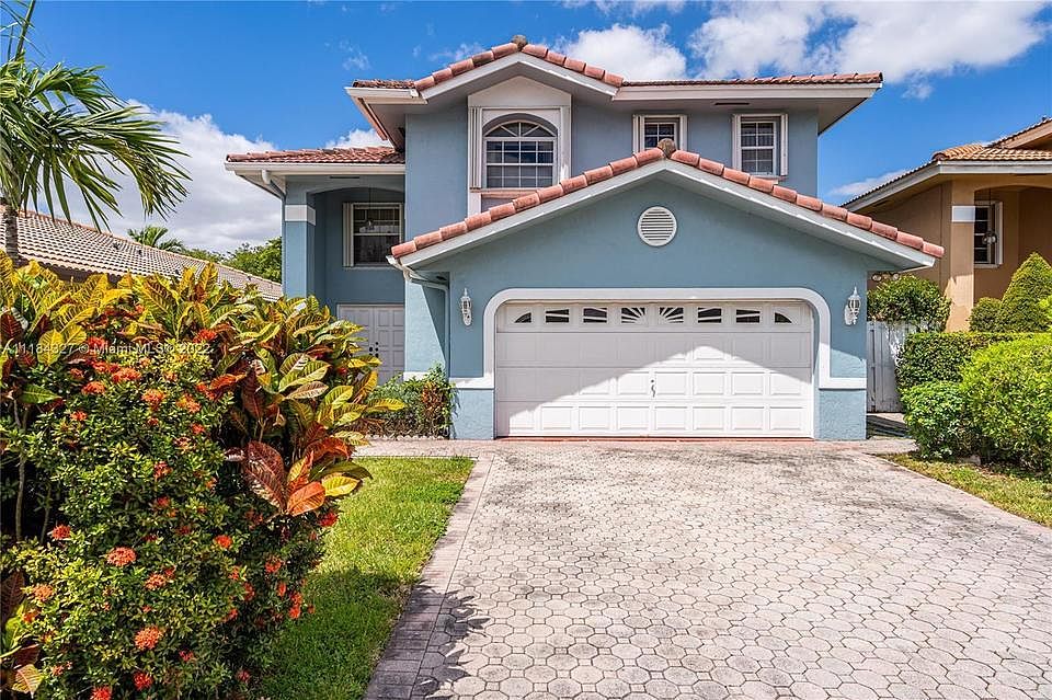 2nd image of 2131 SW 103rd Pl