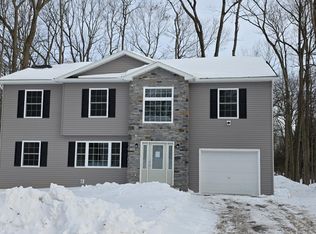 7115 Glouster Rd #3203, Tobyhanna, PA 18466