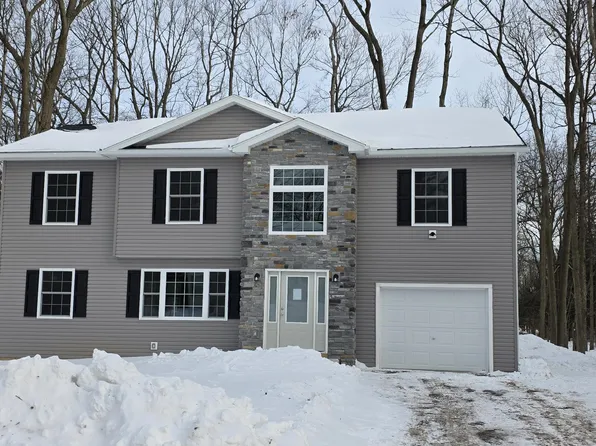7115 Glouster Rd #3203, Tobyhanna, PA 18466