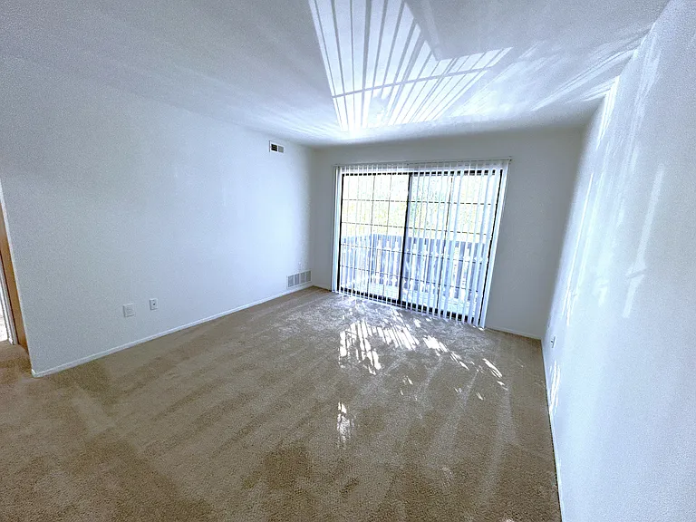 Thornridge Apartments — Photo 29