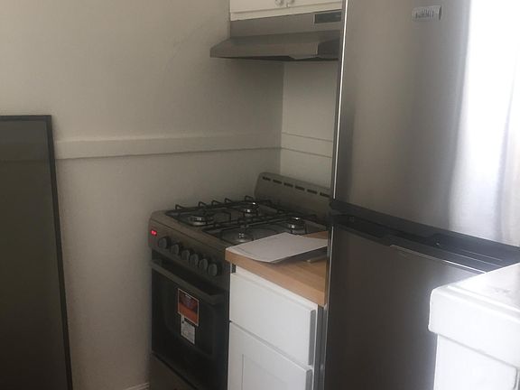 5th image of 747 Eddy St APT 2