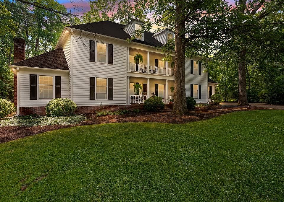 1st image of 32 Kamps Ln