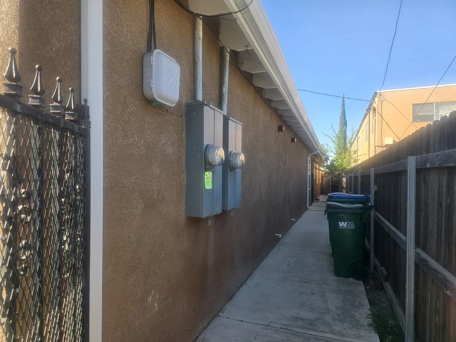 2 bed, $1,600 — Photo 2