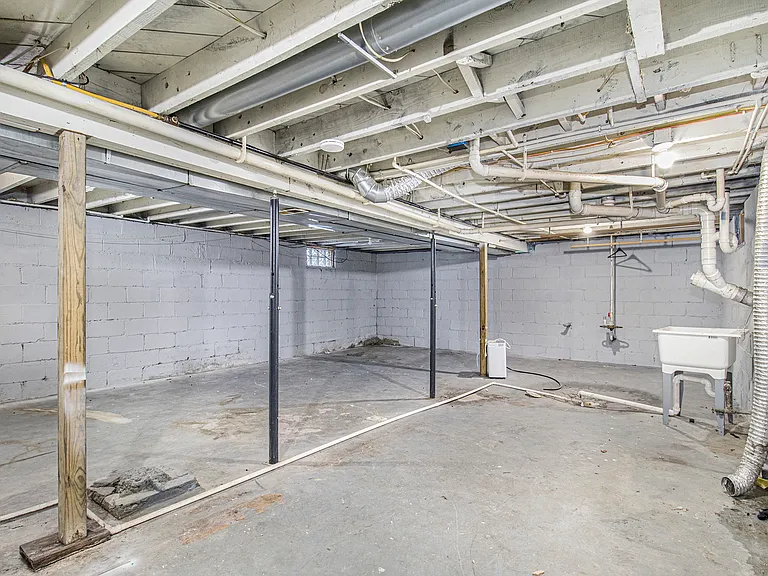 1234 Bissell St — Photo 14