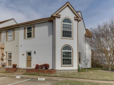 3662 Essex Pond Quay, Virginia Beach, VA, 23462