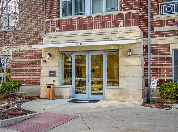 2nd image of 9360 Skokie Blvd Unit 321