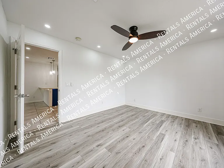 3837 W Acapulco Ln — Photo 11