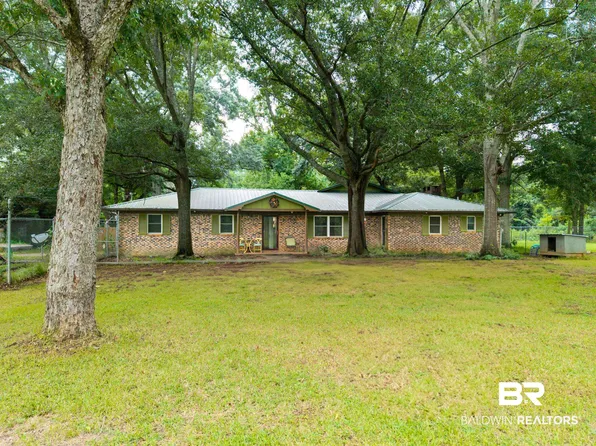 19211 Hughen St, Robertsdale, AL 36567