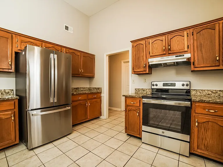 5618 Heather View Dr — Photo 7