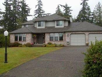 1st image of 8646 Sungate Pl NE