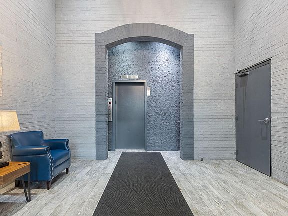 3rd image of 475 Plum Creek Dr APT 512