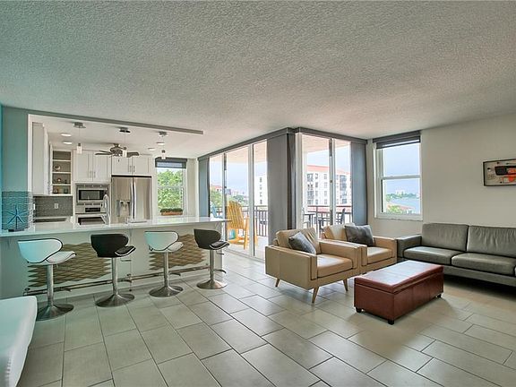 3rd image of 6145 Sun Blvd APT 406