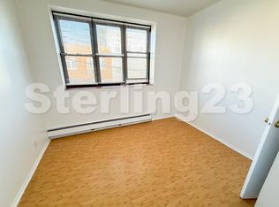 23-76 32nd St #1M, Astoria, NY 11105