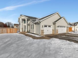959 Sundance Ct, Sartell, MN 56377