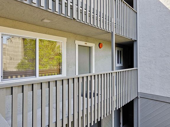 2nd image of 480 E Okeefe St APT 218