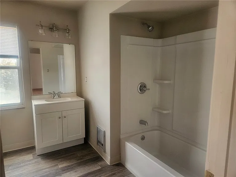 2448 Mill St — Photo 14