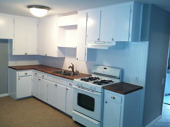2nd image of 1419 Ridgemont Dr #123
