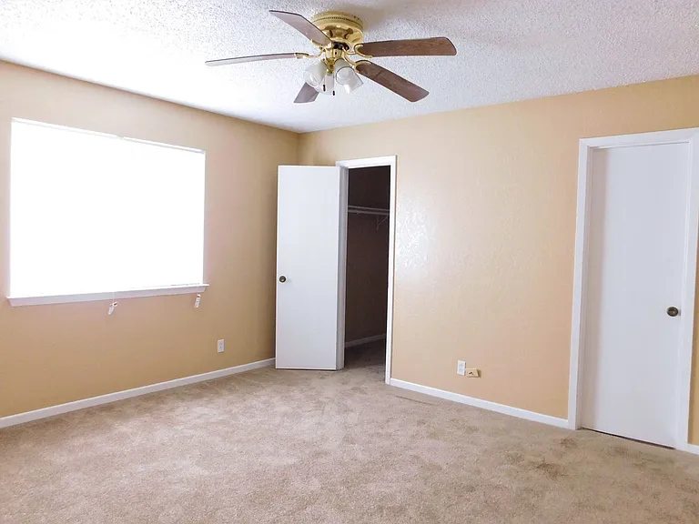 1606 Daude Ave — Photo 7