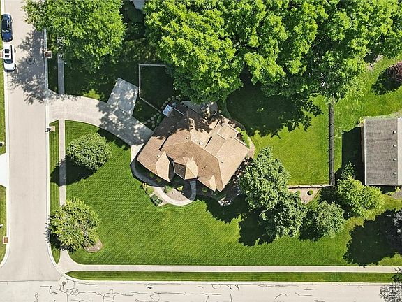 5th image of 1101 Fox Chase Ct