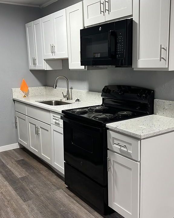 1st image of 1313 39th St #B