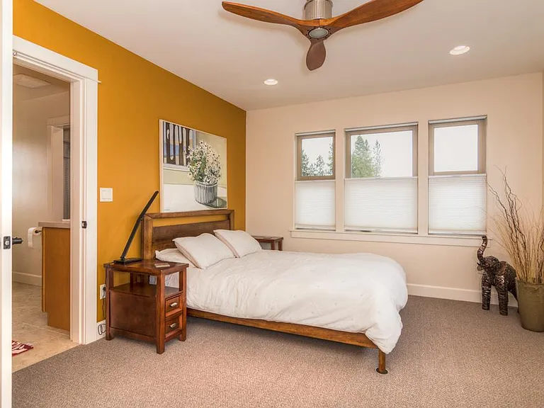 1423 NW Mount Washington Dr — Photo 15
