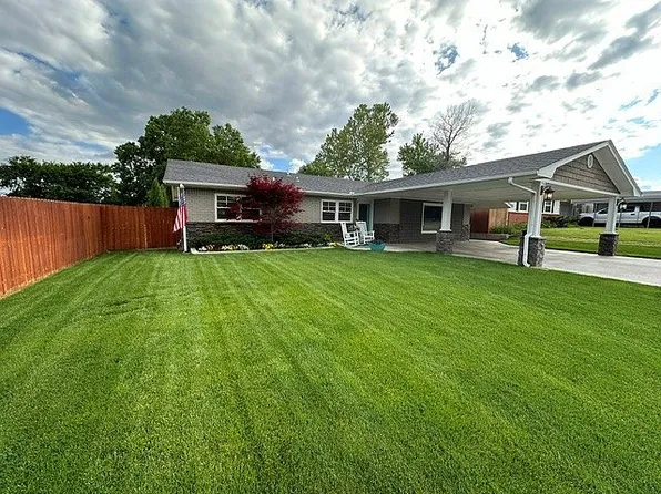 2711 Maple Ave, Woodward, OK 73801