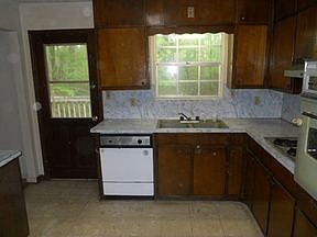 2nd image of 5931 Hallwood Ct