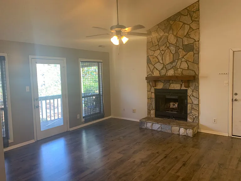 1820-6 Tryon Dr — Photo 16