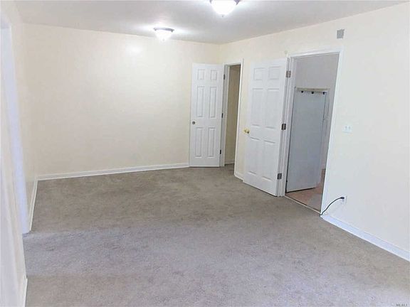 4th image of 1283 Saint Lawrence Ave