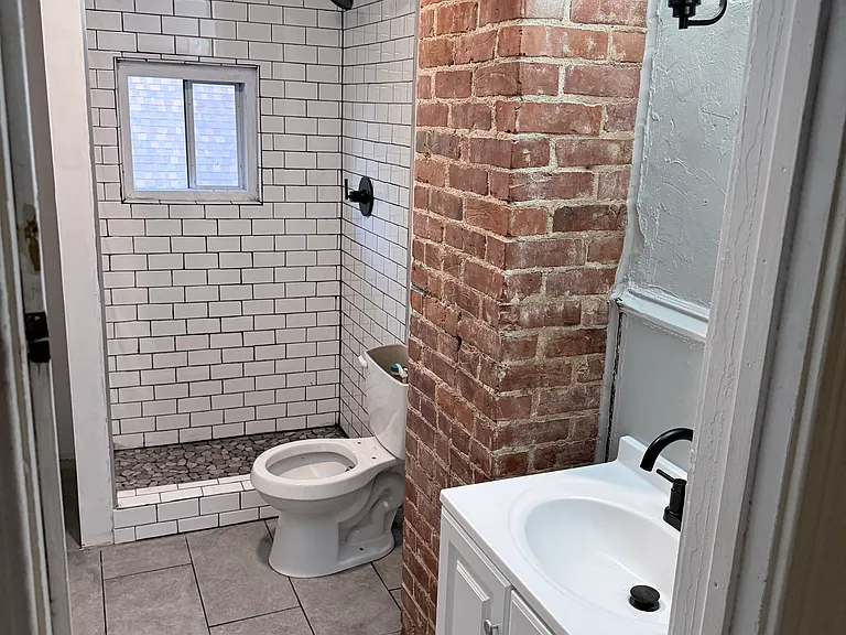 229 W Downer Pl #2 — Photo 6