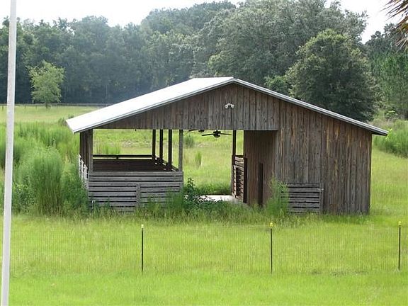 Barn