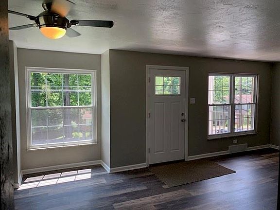 5th image of 5932 Wallace Ave