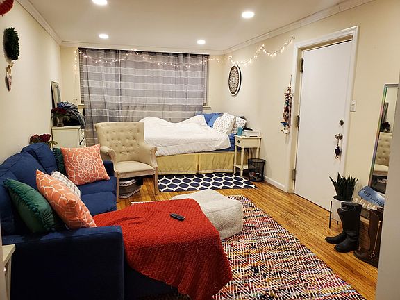 2nd image of 378 Valley St APT B1