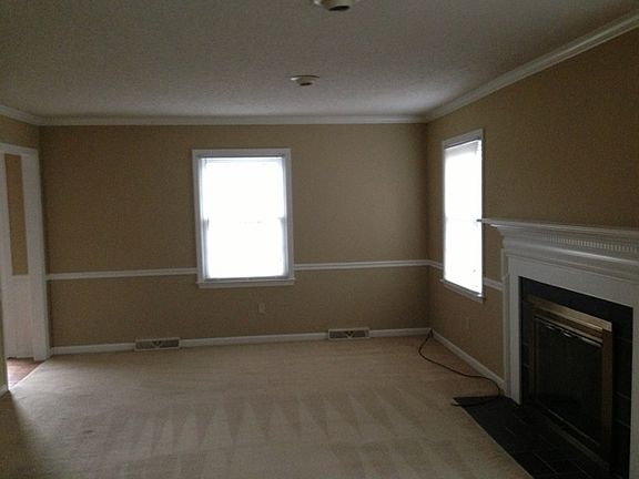 2nd image of 2712 Baker Pl