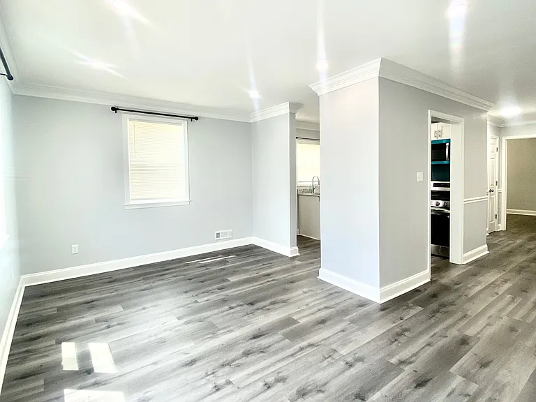 4914 Hamilton Ave #1 — Photo 8