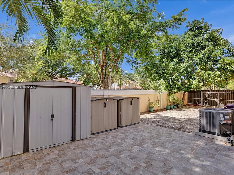 15184 SW 110th St #STUDIO — Photo 7