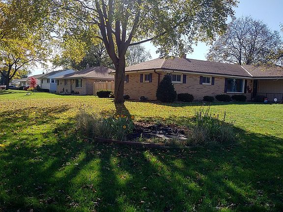 2nd image of 9407 W Hope Ave