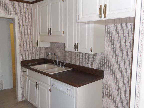 4th image of 2803 Monterey Ave