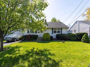 5 Robert Ct, Lodi, NJ 07644