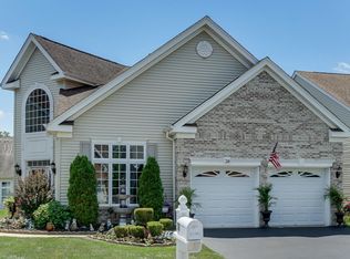 38 Jumping Brook Dr, Lakewood, NJ 08701