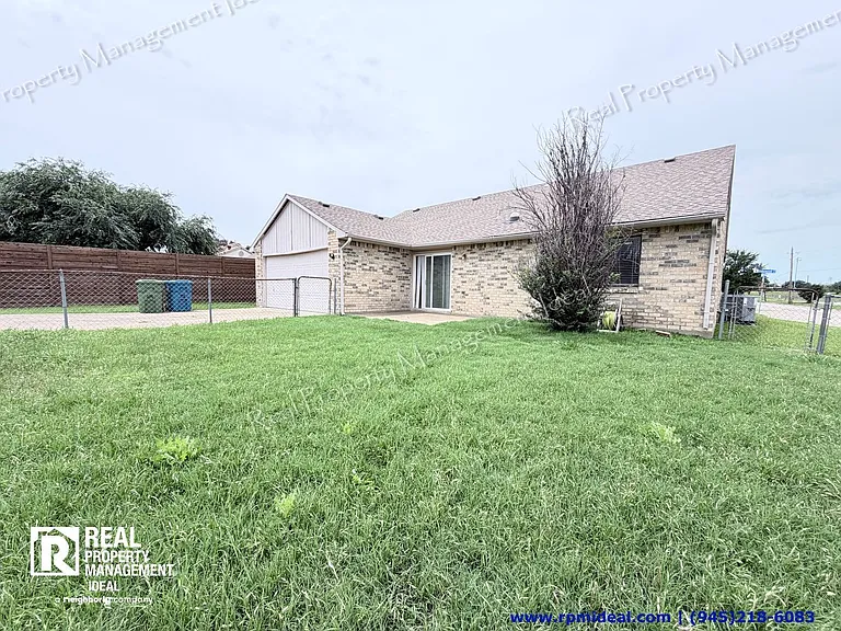 7712 Underwood Dr — Photo 25