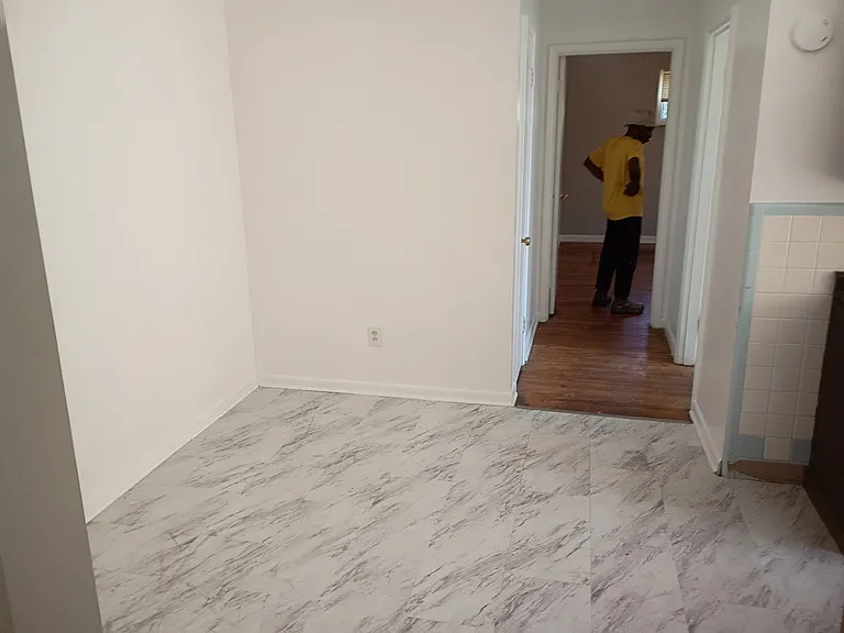 2722 Montana Ave #4 — Photo 3