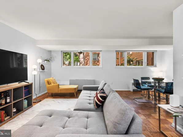 2400 41st St NW APT 108, Washington, DC 20007